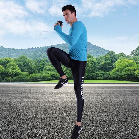 Men's Compression Shirt Long Sleeve Breathable Running Tee Shirt