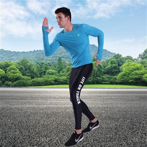 Men's Compression Shirt Long Sleeve Breathable Running Tee Shirt